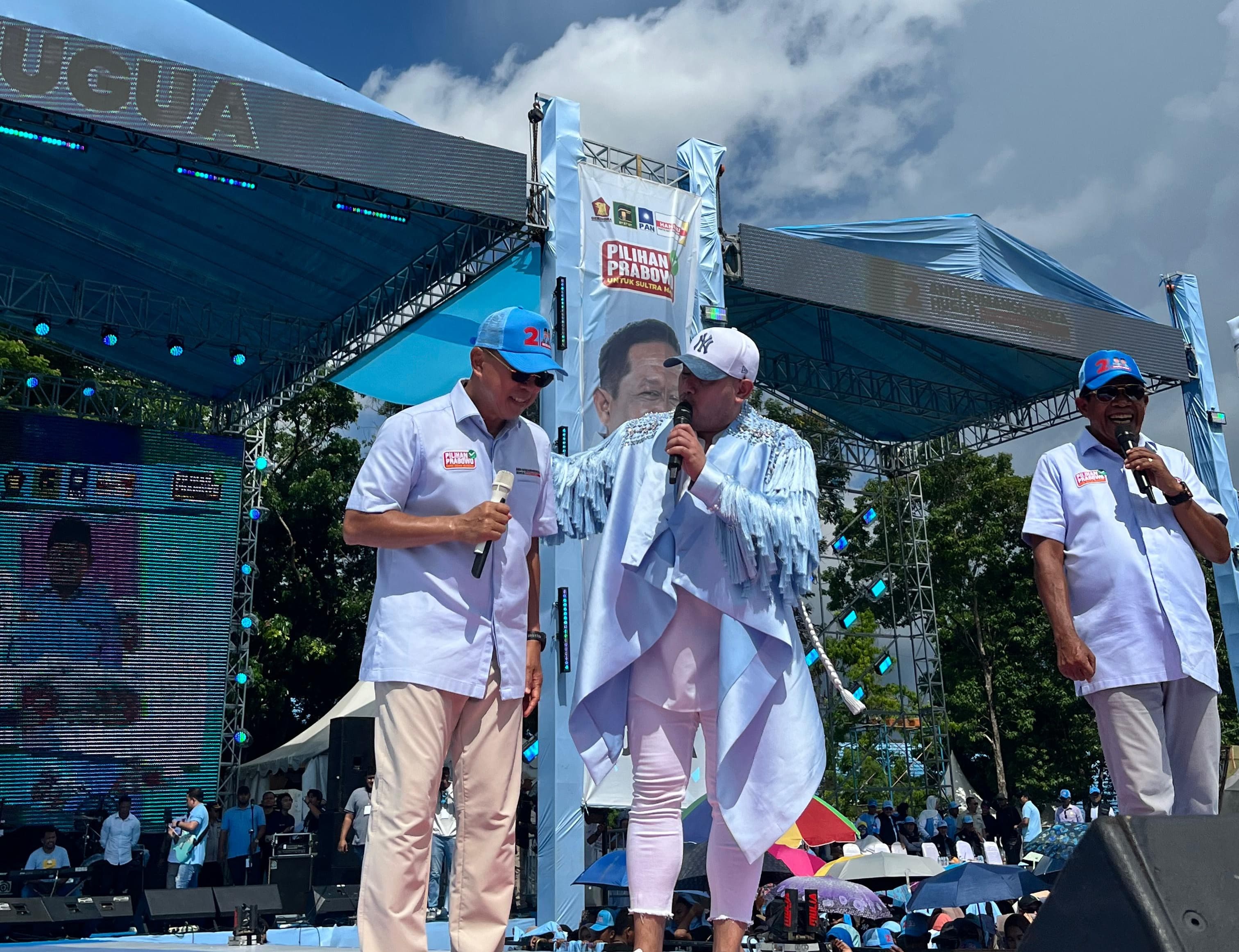 Ribuan Massa Padati Pesta Rakyat ASR-Hugua di Kolaka Raya, Dewa 19, Judika dan Tipe-X Meriahkan Kampanye Akbar H-10 Pilgub Sultra