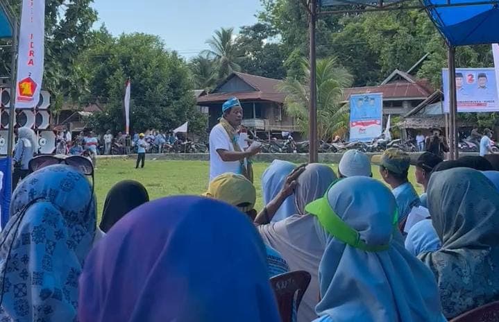 Hugua dan Tokoh Masyarakat Kaledupa Bahas Pembangunan Infrastruktur Wakatobi