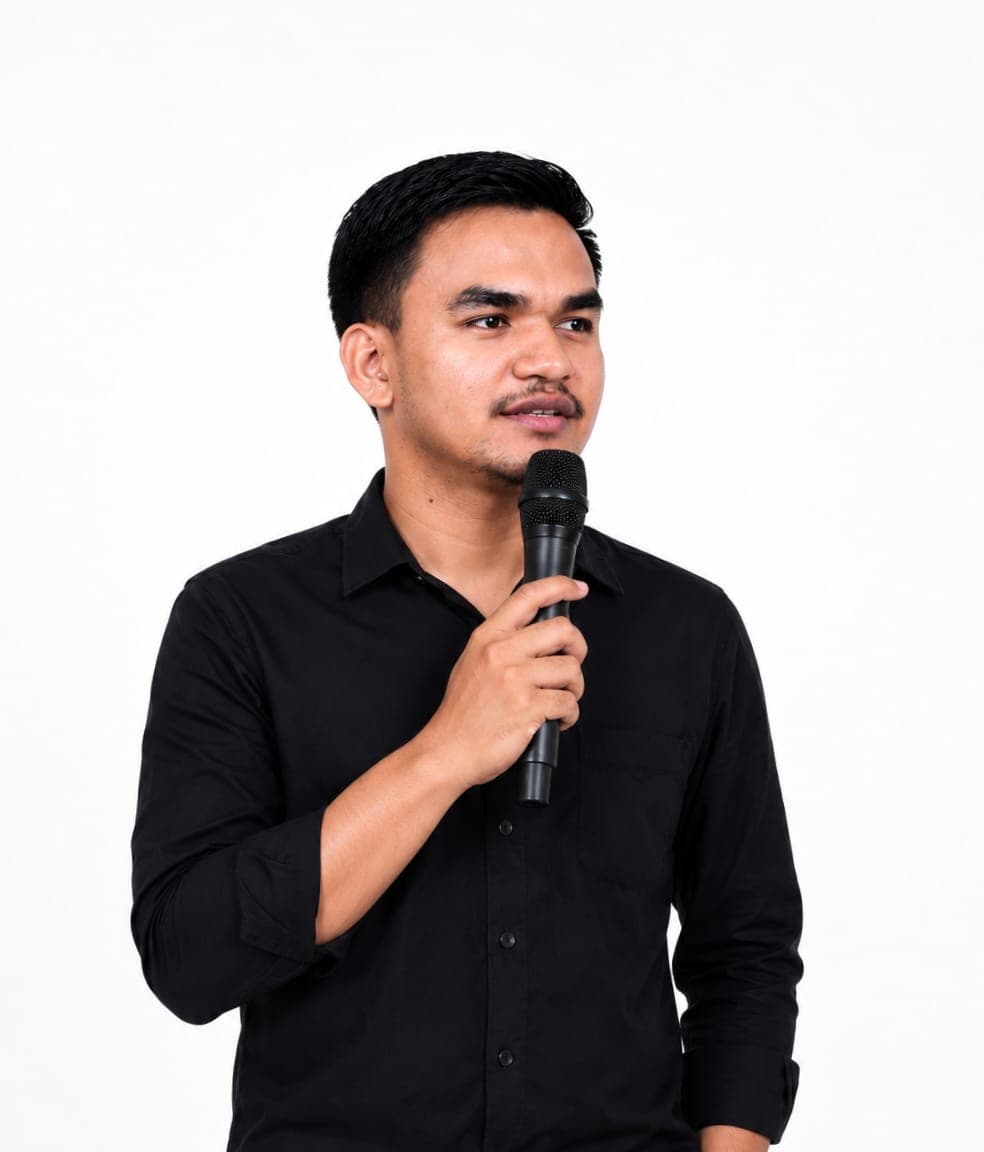 Silaturahmi Akbar KKMM Murni Agenda Budaya, Bukan Kepentingan Politik, Oleh Hairun Pemuda Muna Barat